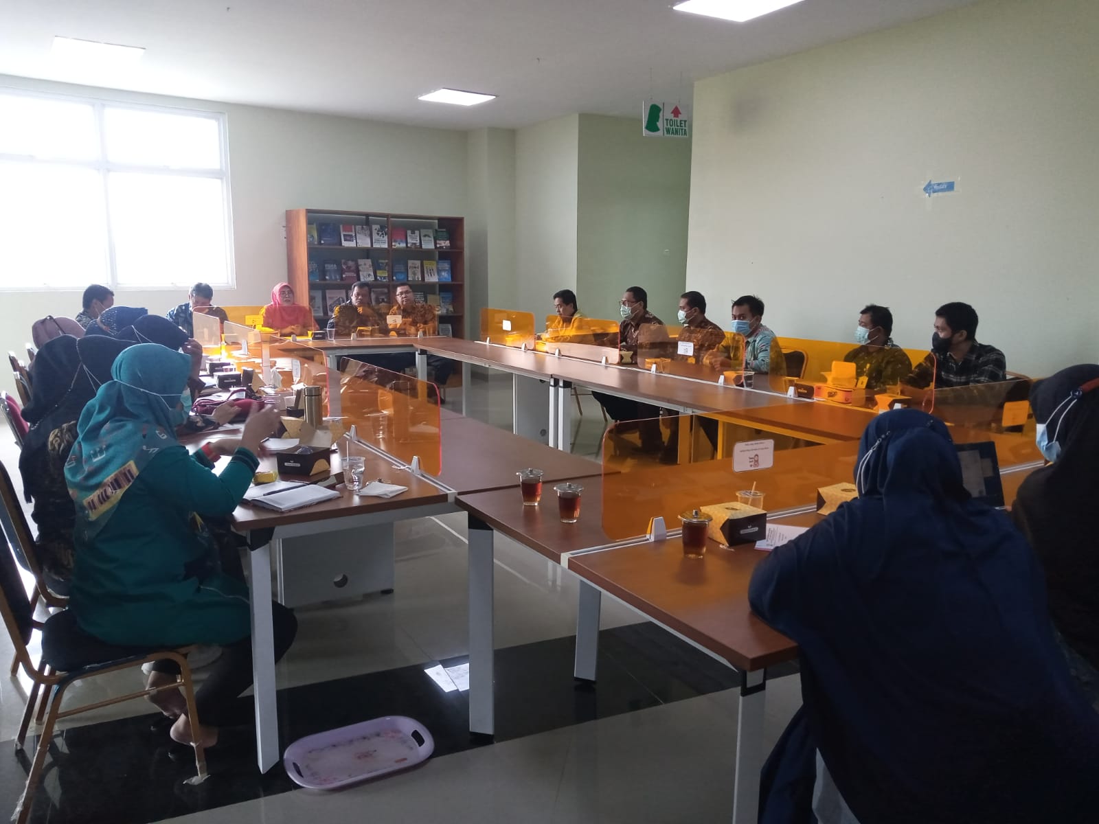 47Pembinaan pegawai perpustakaan