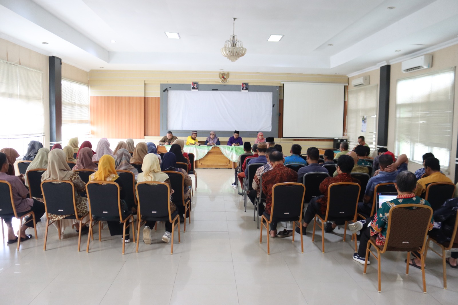 Sosiliasi perpanjangan masa jabatn rektor 4