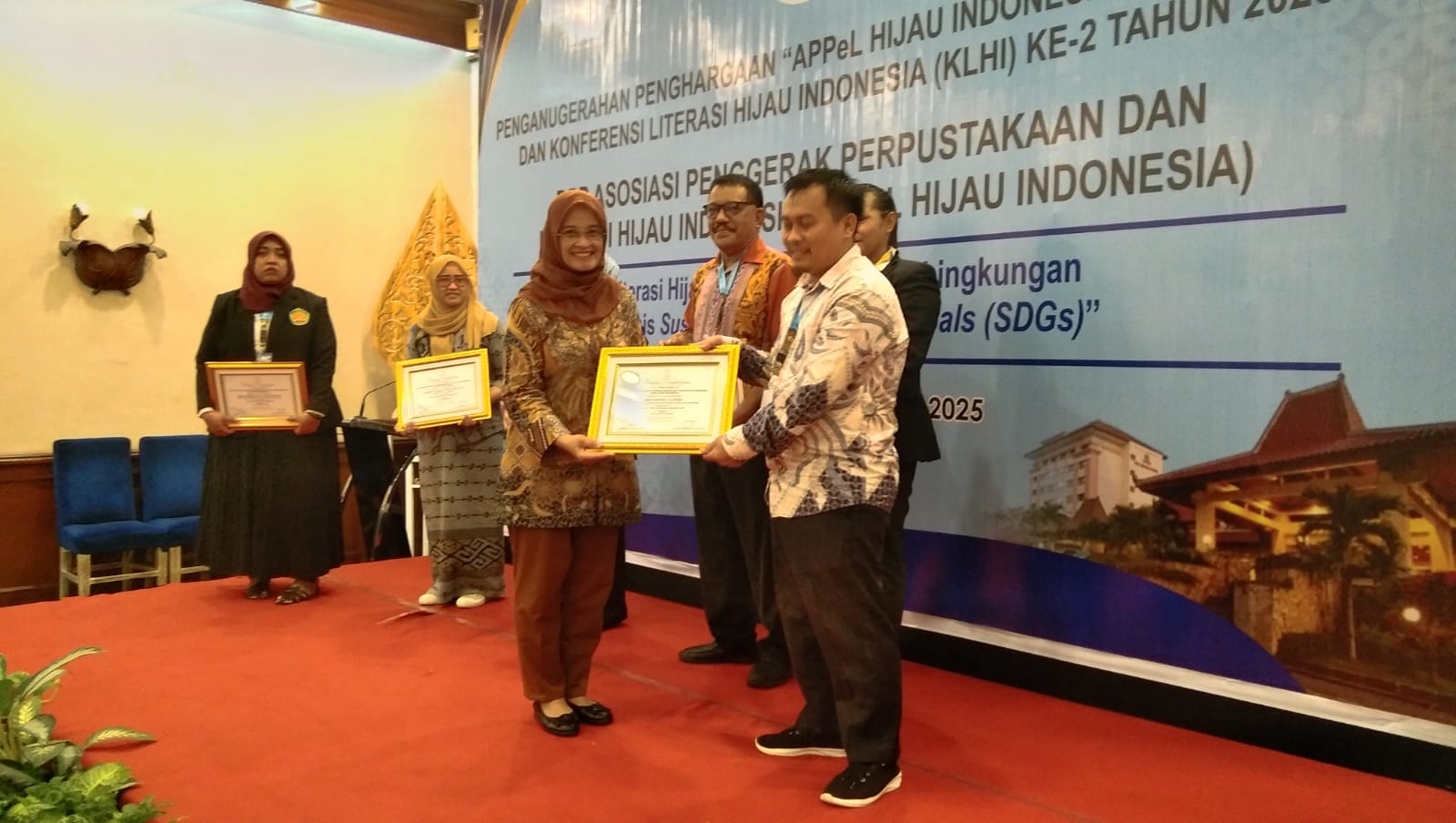 WhatsApp Image 2025-11-12 at 23.59.49 (1)