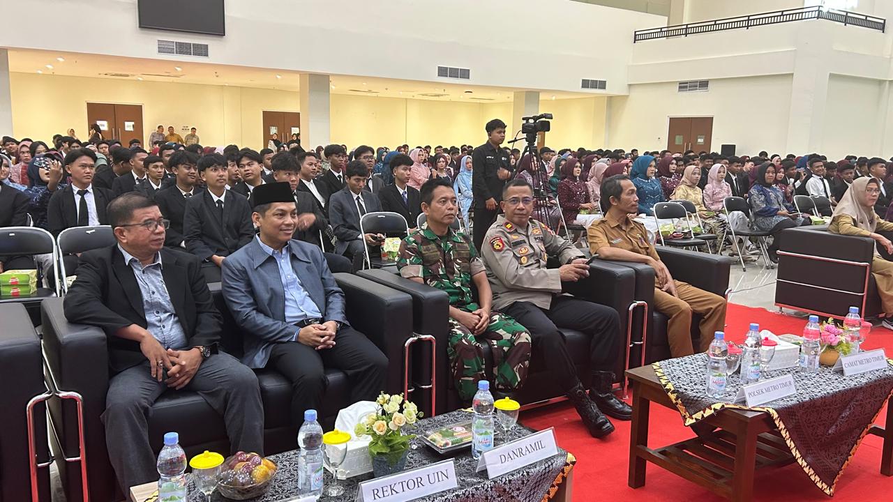 WR 2 hadiri Pelepasan Siswa SMK N 3 Metro 1