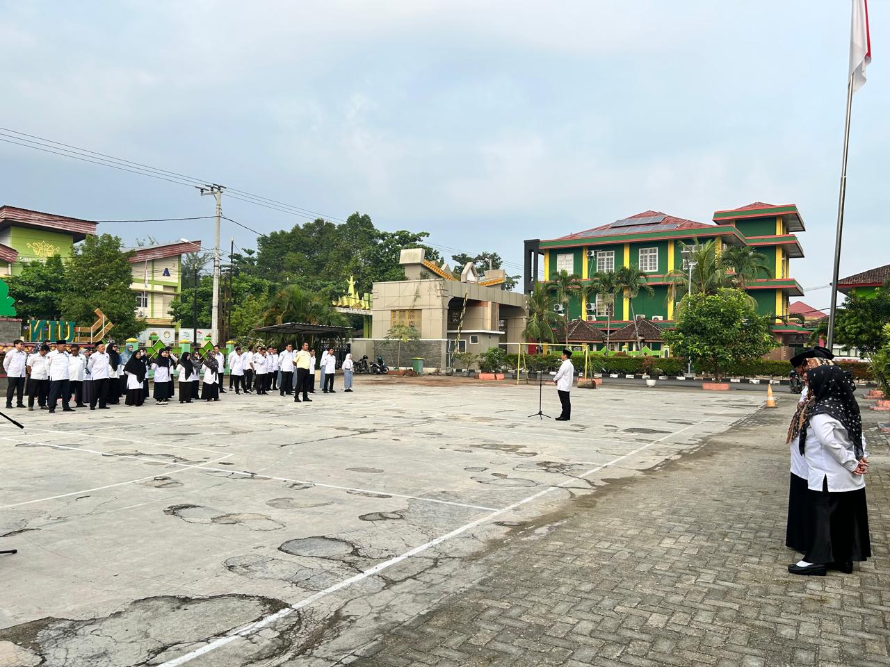 Apel pagi