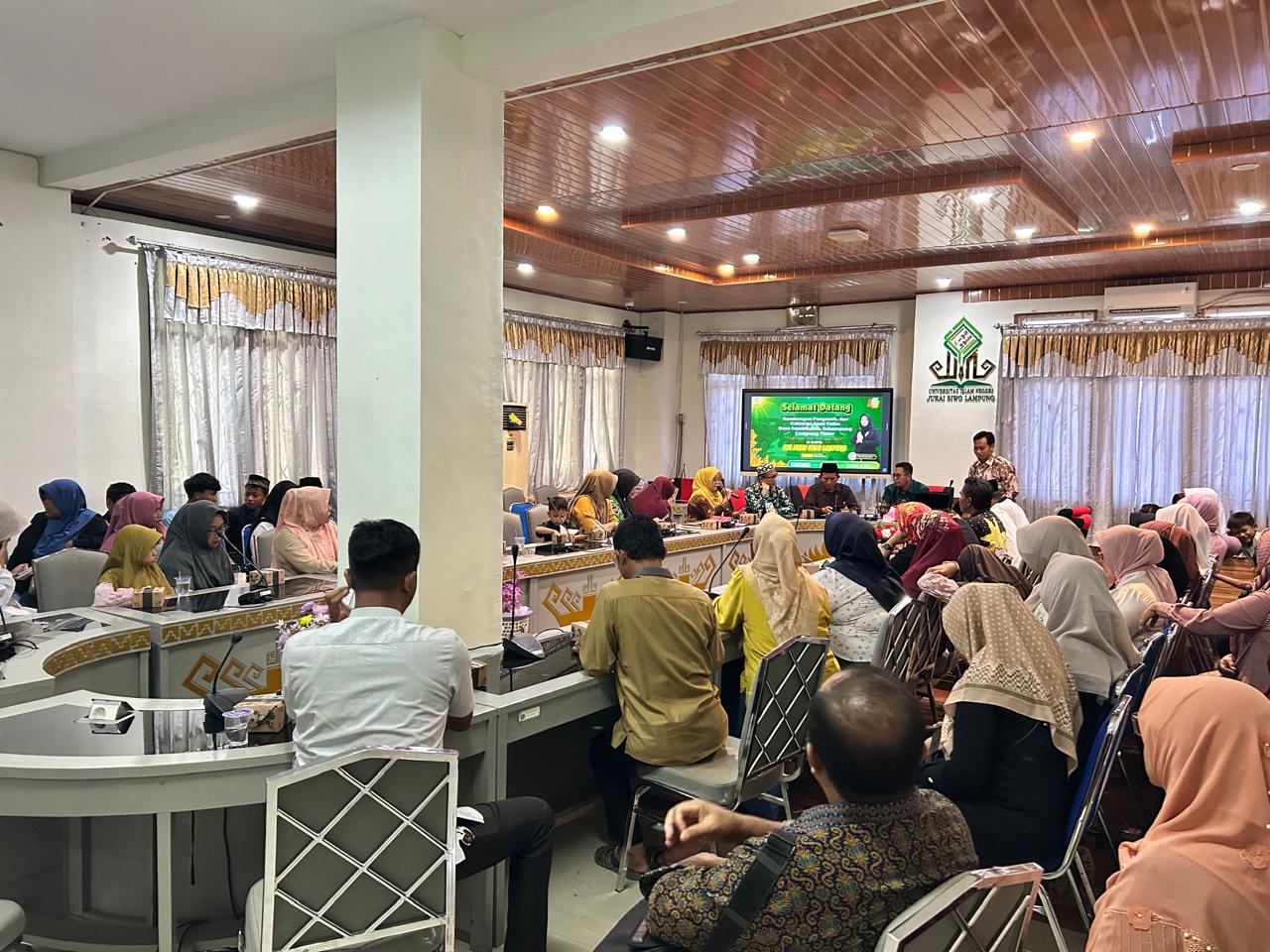 Kunjungan yatim