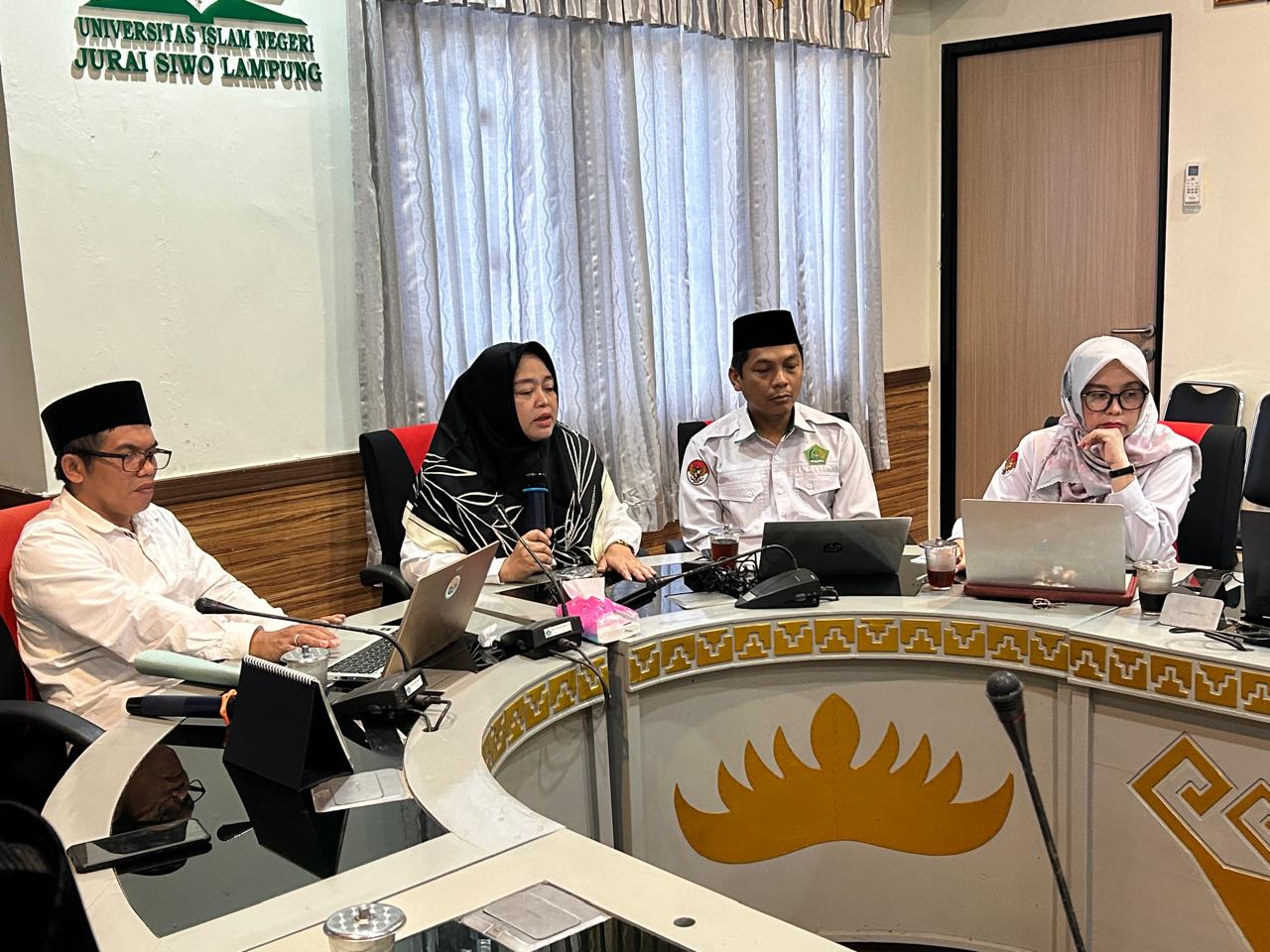 Rapat 1