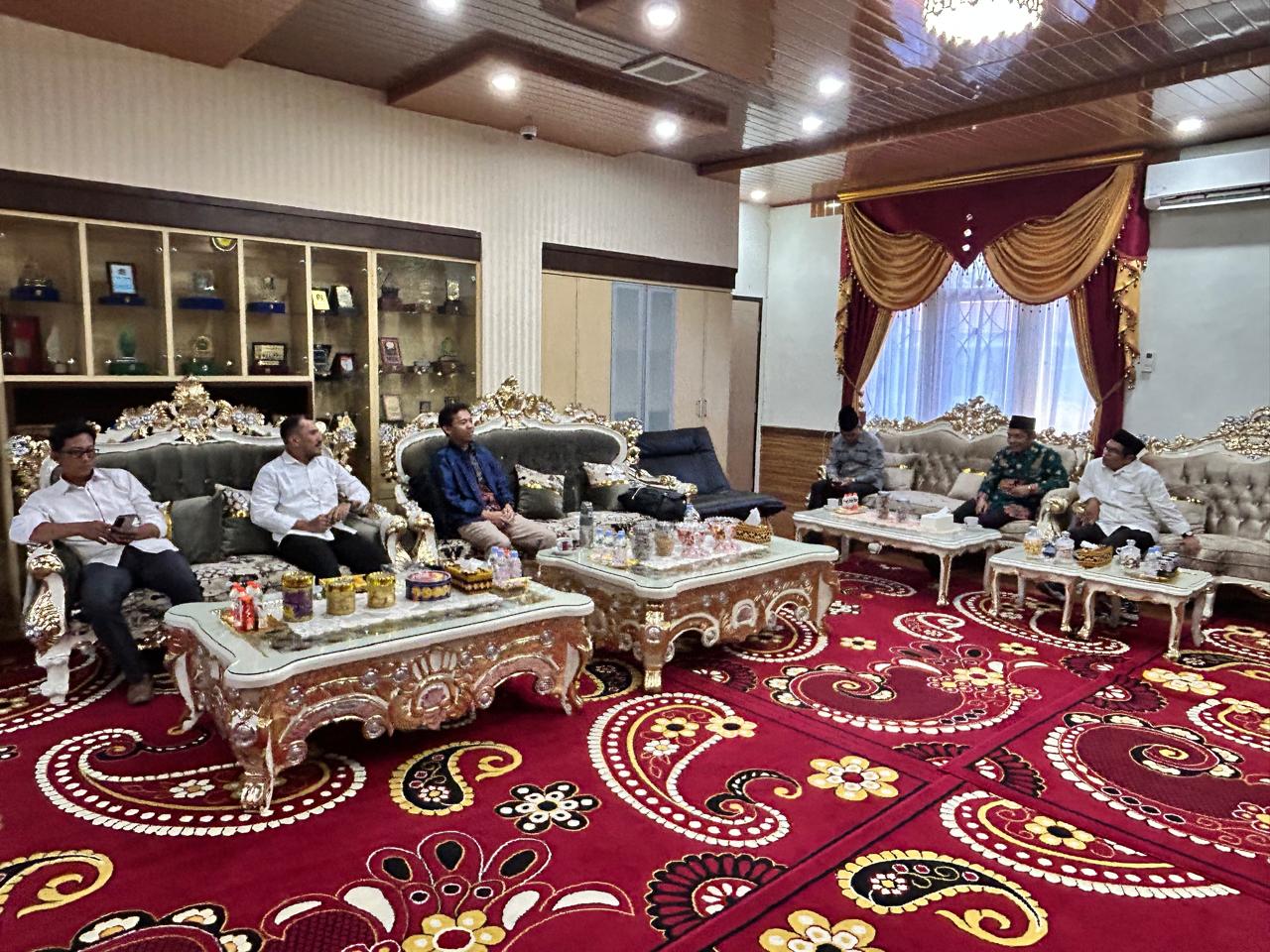 Pimpinan sambut tim PD DIKTI 2